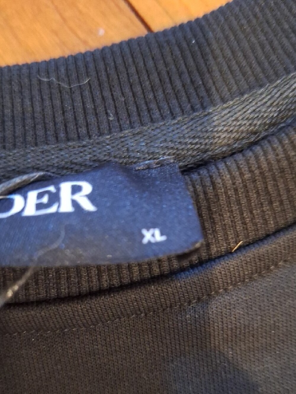 Cider Black Sweatshirt with Skateboarding Cat Graphic Nwt Xl - Picture 2 of 2